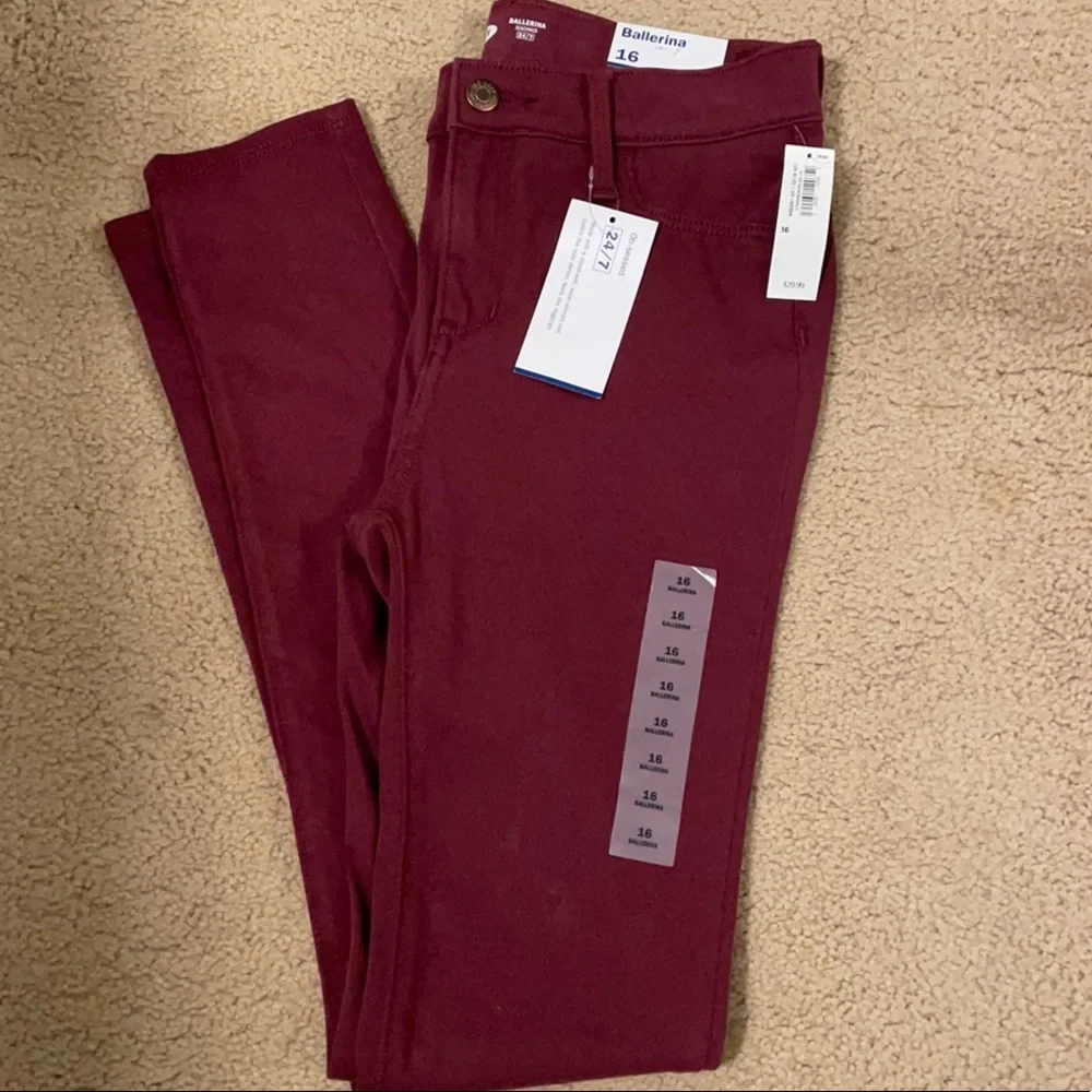 Old Navy Girls Pants. New With Tags.